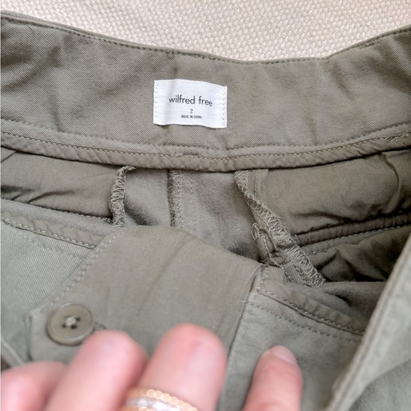 TNA Wilfred Free Aritzia Picture Cargo Pants - army green size 2 - Picture 5 of 6